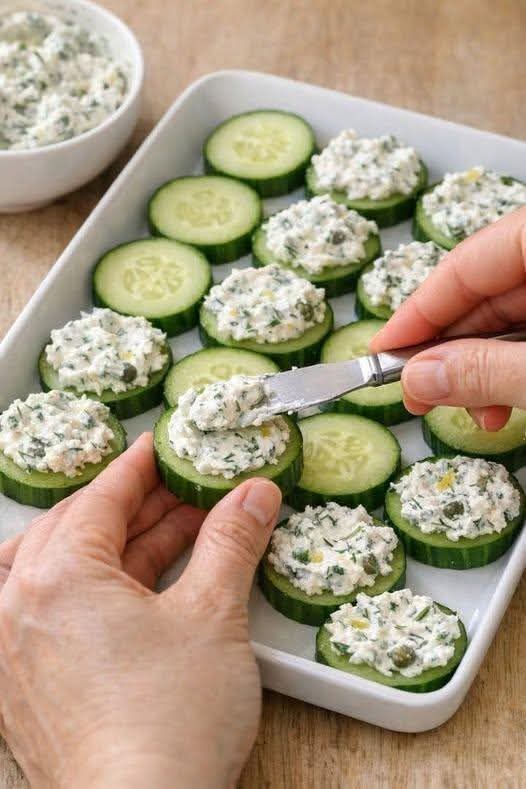 Herbed Cream Cheese Cucumber Bites