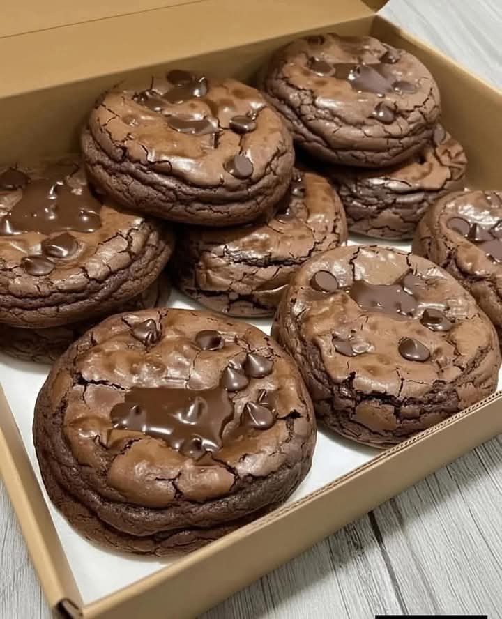 How to Make Fudgy Brownie Mix Cookies