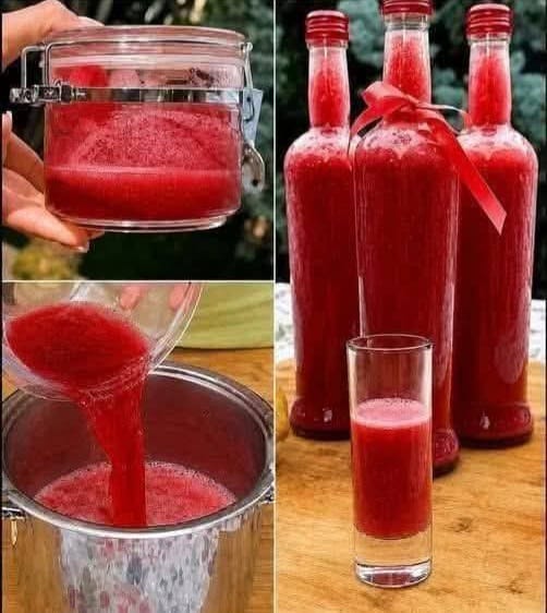 Homemade Strawberry Syrup: A Fruity and Refreshing Delight